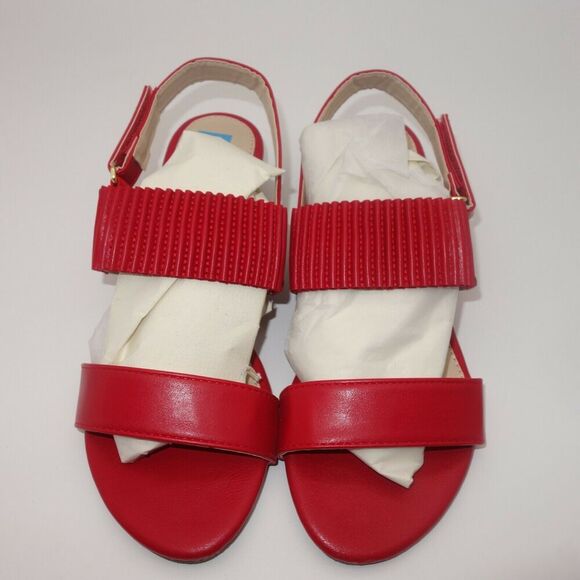 New in Box Comfort Corner Red Sandals Low Heel Women's 7M - Picture 2 of 11